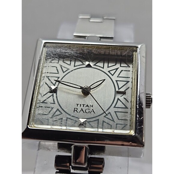 Titan Raga 2509SAA Womens Square Silver Dial Bracelet Quartz Watch New Battery - Picture 4 of 12